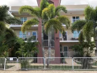 3/BR Penthouse with huge rooftop terrace steps from Sandy Beach in Puntas Rincon