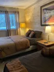 Cozy ski retreat on Jack Frost Mountain- Hotels near The Poconos Farm Market