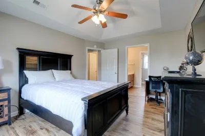 Chucks Cozy Casa a 3 BR 2.5 BA Veteran Owned Family  Friendly Retreat Hotels near Dunbar Cave State Park