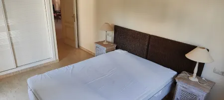 2 bedroom apartment Falésia Algarve Отели рядом с достопримечательностью «Пляж Фалезия»