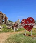 2C - Couples Getaway-5 min to Crashboat Beach