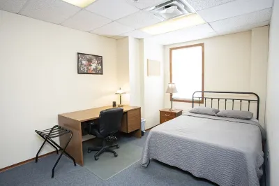 Wardens Quarters: 2 Bedroom Apt