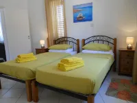 Polis villa rental with shared pool, Wi-Fi, balcony, terrace and air con Hotel di 