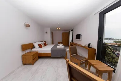 Foça Kybele Hotels in Foça