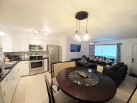 Cozy and Beautiful Home. When booking 1 week or more ask about our discount. Hotels in Beverly Hills