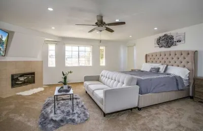 Luxurious desert Oasis