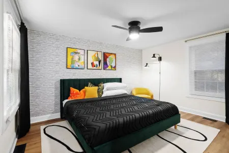 Modern Cottage - City Center