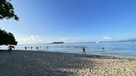 Studio Hibiscus 1 à 5mn à Pied des Plages à Gosier Отели рядом с достопримечательностью «Grande Baie»