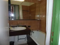 Apartment 4-5 sleeps, with mezzanine. Unobstructed view due West, Wifi