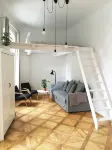 A renovated old-fashioned apartment full of light 5 min from the Charles Bridge.