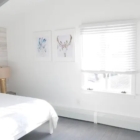 Luxe 10 guest Ski Chalet /Skiing/Pools/Tennis/Gym/Golf/Hiking