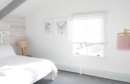 Luxe 10 guest Ski Chalet /Skiing/Pools/Tennis/Gym/Golf/Hiking