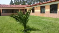 Ideal for families with children, has plenty of room to play. Pets accepted Hoteles en 