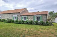 Maison Oléronaise ILE D'OLERON 10 minutes walk from the beach.