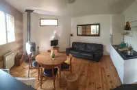 Gite des demoiselles, in the heart of nature; near Avène, Lunas, Lodève, Hérault