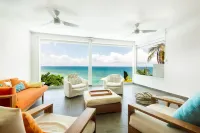 VILLA VICTORIA FACING THE SEA Hotels in Le Gosier