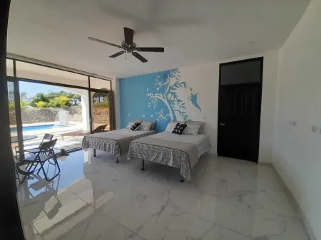 Beautiful house between beach and mountains