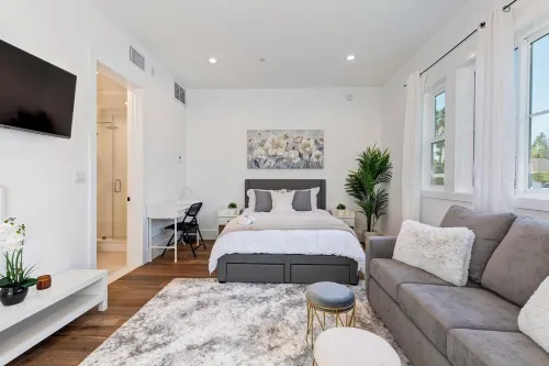 LUXE Culver City Bungalow!