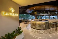 Delta Hotels by Marriott San Jose Aurola - ที่มีบาร์