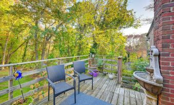 Cozy DIX Hills Apt w/ Deck ~ 7 Mi to Beach!