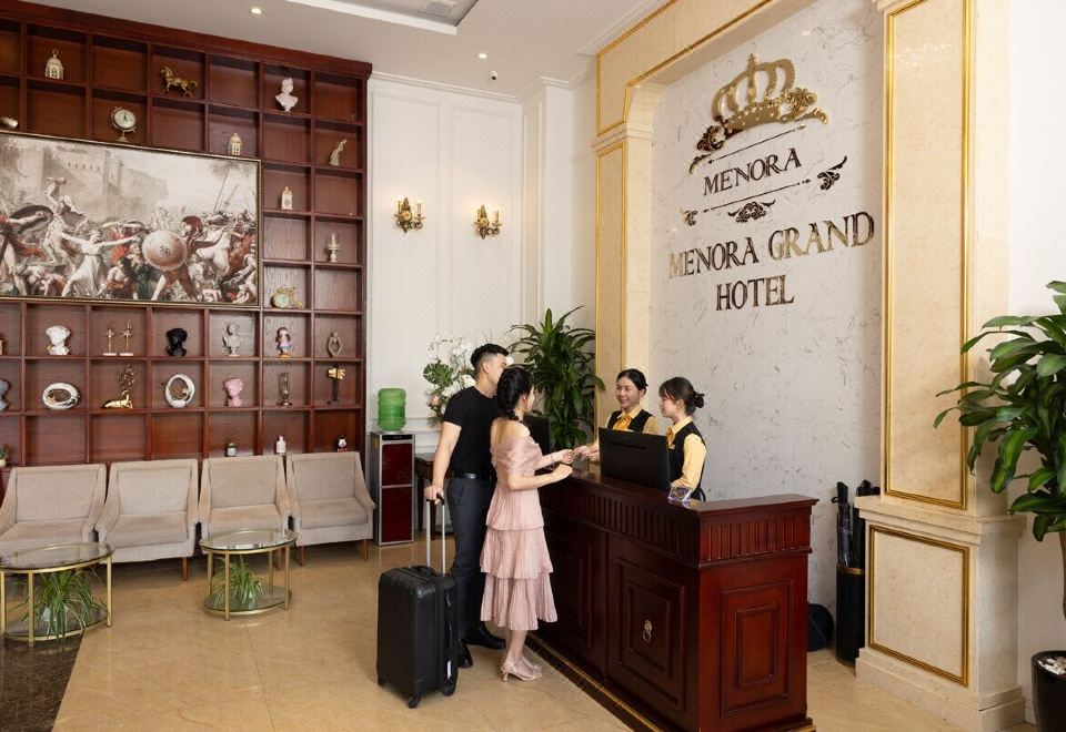 메노라 그랜드 다낭의 루프탑 수영장과 전망 이미지