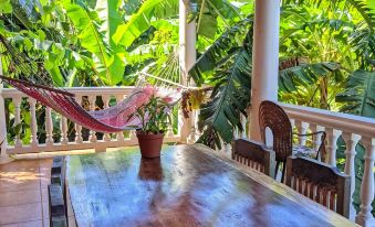 Seaside Inn Roatan