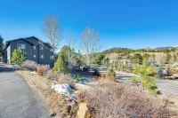 Walk to Downtown: Mountain-view Estes Escape - Condos