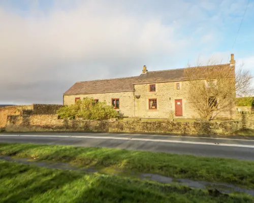 The Old Robin Hood Hotels in North East Derbyshire District