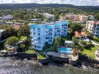 Blue-sky penthouse Hotels in Tower Isle