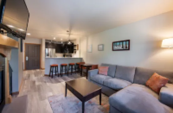 Zephyr Mountain Lodge Premium-Rated 1102