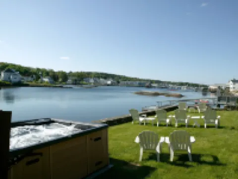 Harborage Inn on the Oceanfront Hotels in Lincoln County