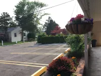 Bay Watch Hotel and Marina