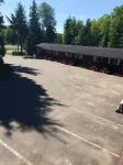 Copper River Motel - parking