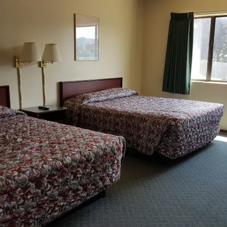Safari Inn Motel