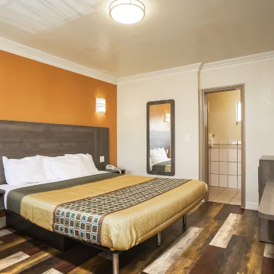 Economy Inn Hollywood Hotels near Thai Town Noodle