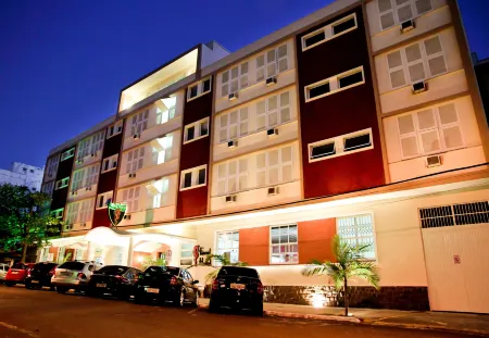 Farol Hotel Отели в г. Торрес