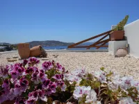 La Veranda of Mykonos Traditional Guesthouse