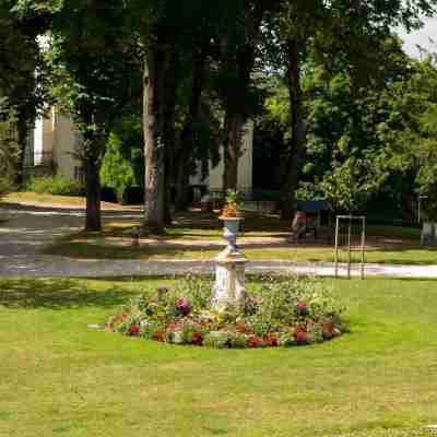 Hôtel des Remparts Hotel Exterior
