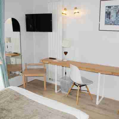 Logis Hôtel l'Orée des Bois Rooms