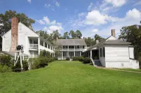 Linden - A Historic Bed and Breakfast - Bed and breakfasts