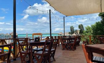 Papitos Bacalar Hotel and Marina