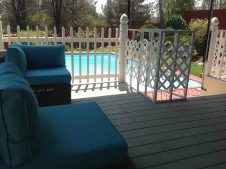 Jacob's Well Отели рядом с достопримечательностью «McConnell Arboretum & Botanical Gardens»