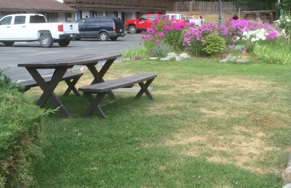 峽谷高山汽車旅館