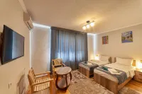 TES HOTEL