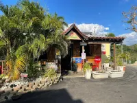 Red Flamboyan Guesthouse and Restaurant Hotels in Rincon
