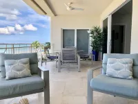 Beautiful Oceanfront Condo on Seven Mile Beach