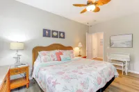 Savannah Shores Resort Condo < 2 Mi to Beach!
