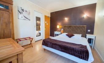Logis Hôtels - Hôtel et Restaurant les Voyageurs