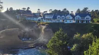 Inn at Arch Rock - parking