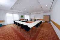 Landidyll Hotel Zum Alten Schloss Hotels in Reichenschwand
